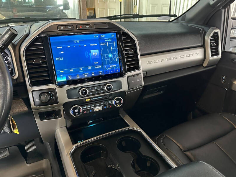 2022 Ford F-350 Super Duty Lariat