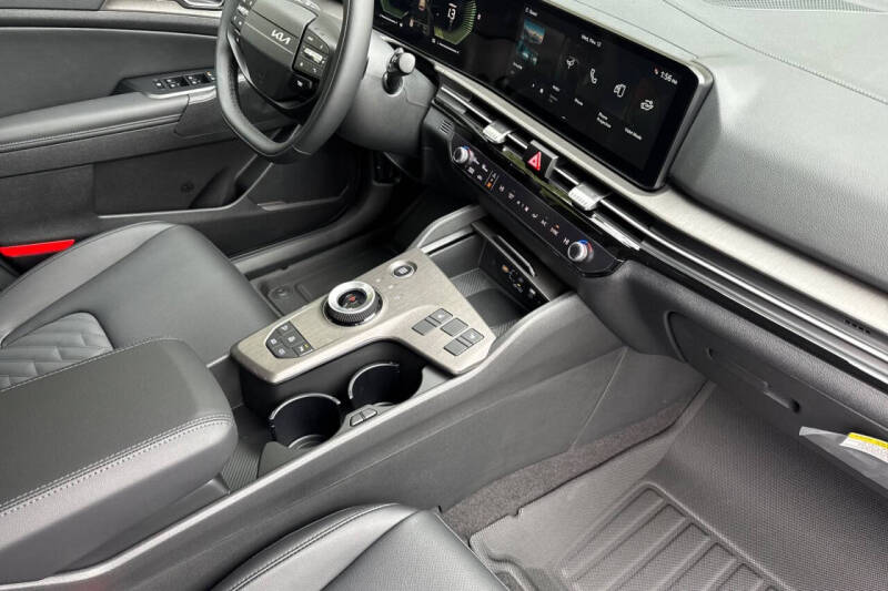 2026 Kia Sportage Plug-In Hybrid X-Line