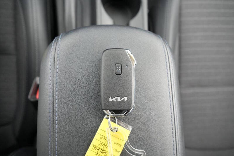 2023 Kia Seltos S