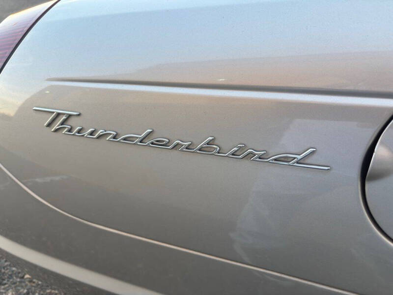 2004 Ford Thunderbird Deluxe