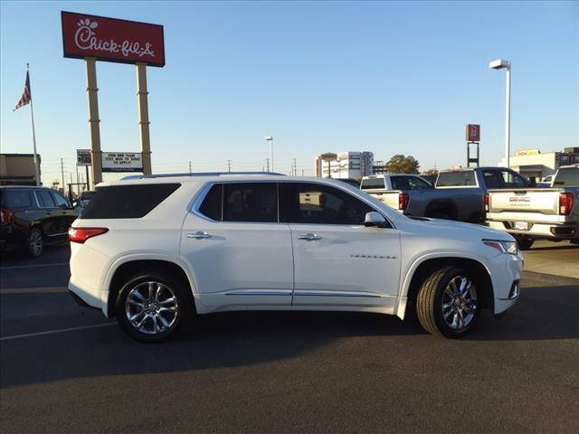 Used 2018 Chevrolet Traverse High Country with VIN 1GNEVKKW3JJ157271 for sale in Bourbonnais, IL