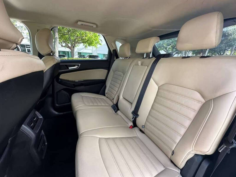 2017 Ford Edge SEL