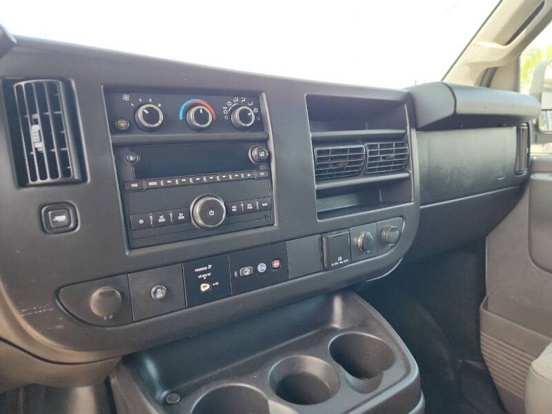 2017 Chevrolet Express LT 3500