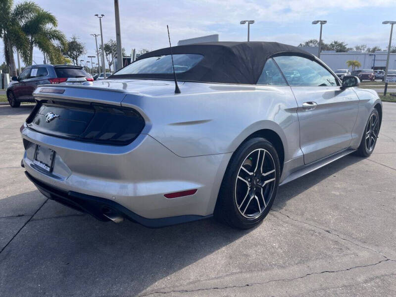 2020 Ford Mustang EcoBoost