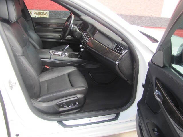 2015 BMW 7 Series 740i