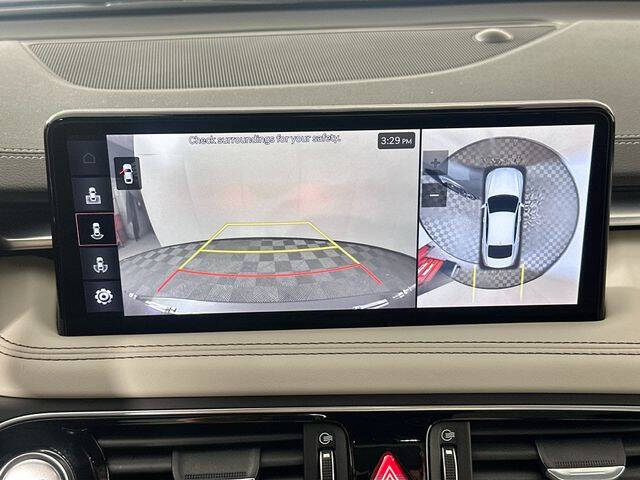 2023 Genesis G70