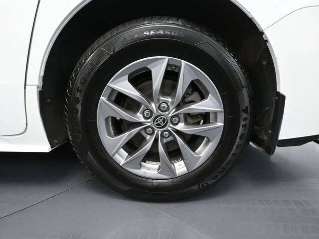 2021 Toyota Sienna LE 8-Passenger