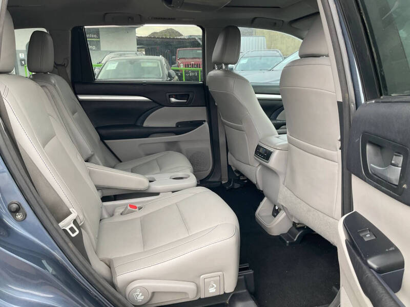 2016 Toyota Highlander XLE