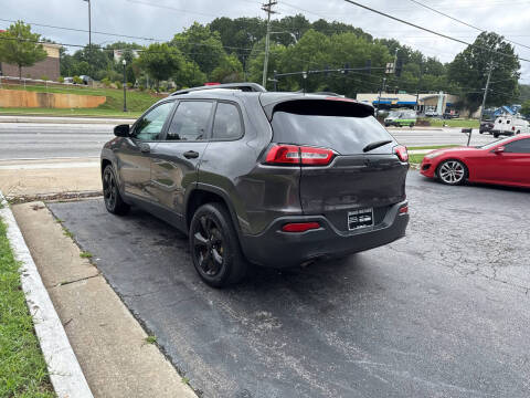 2017 Jeep Cherokee Sport