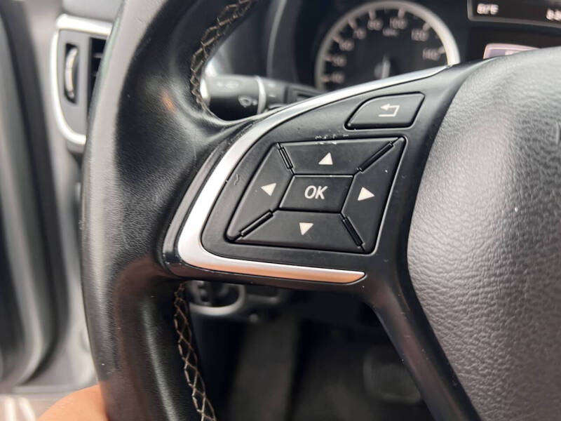 2018 Infiniti QX30 Premium