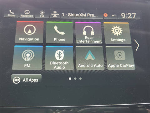 2021 Honda Pilot Touring w/Rear Captain's Chairs