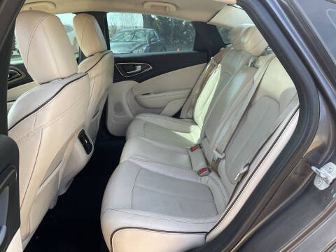2015 Chrysler 200 C
