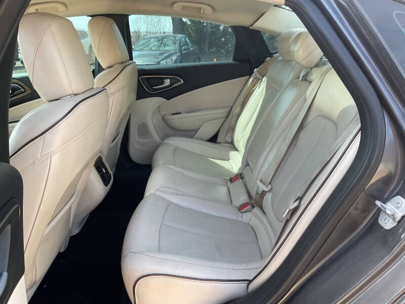 2015 Chrysler 200 C