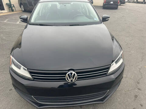 2014 Volkswagen Jetta for sale at Euro Automotive LLC in Falls Church VA