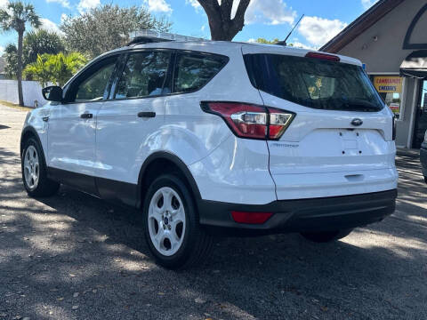 2017 Ford Escape S