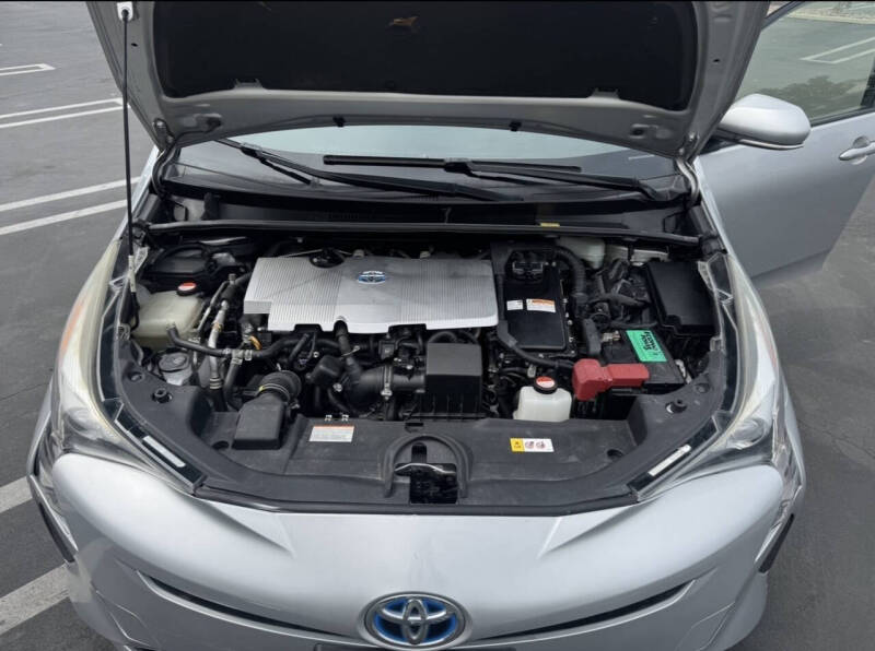 2016 Toyota Prius Two