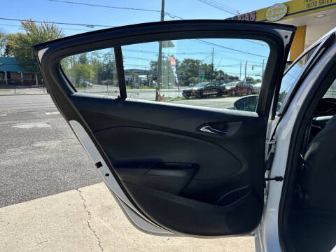 2017 Chevrolet Cruze LS Auto