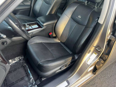 2013 Infiniti M37