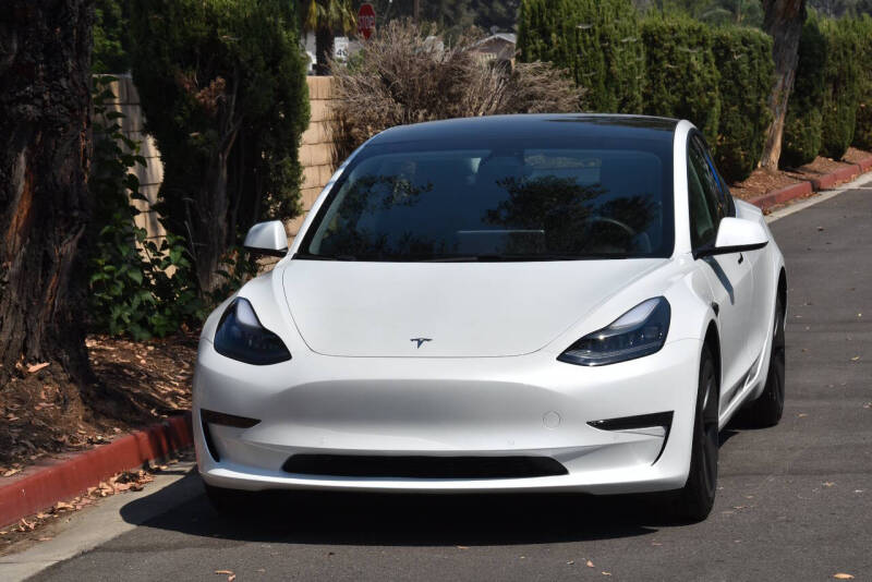 2021 Tesla Model 3 Base photo 2