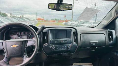 2019 Chevrolet Silverado 1500 LD Custom