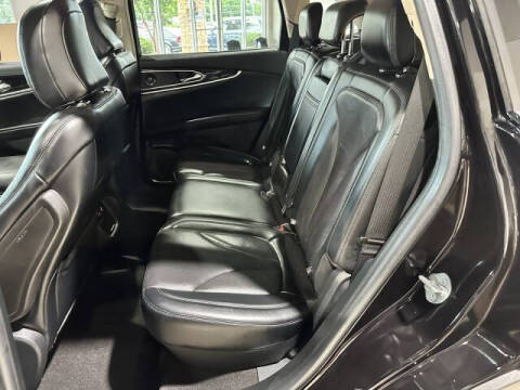 2021 Lincoln Nautilus Reserve