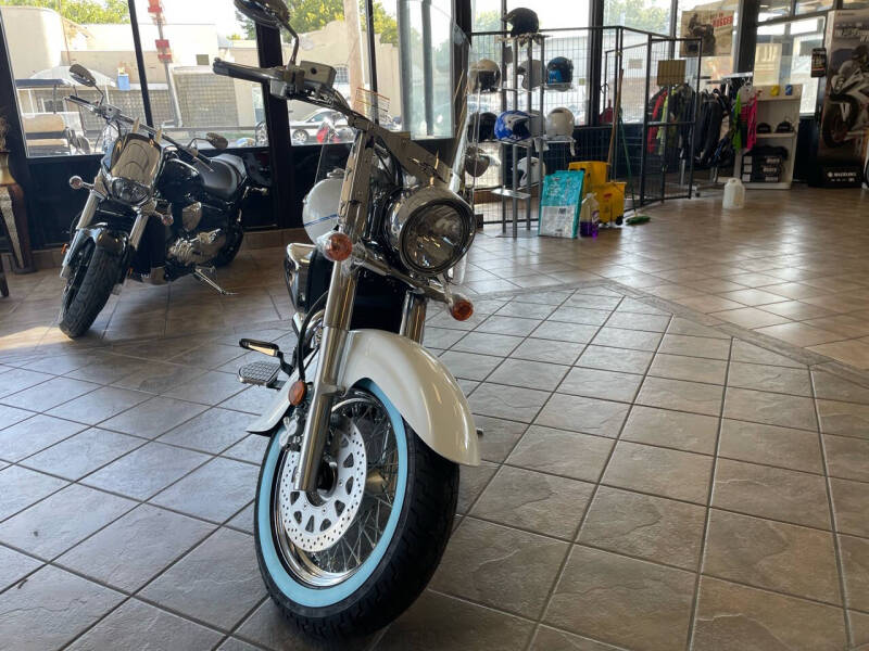 2025 Suzuki C50T VL800T