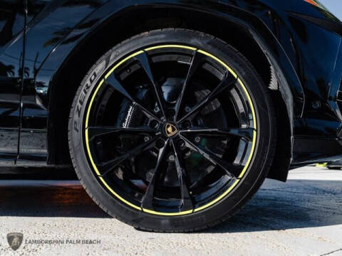 2022 Lamborghini Urus