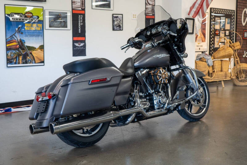 2016 Harley-Davidson Street Glide Special
