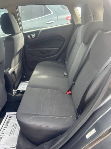 2015 Ford Fiesta SE