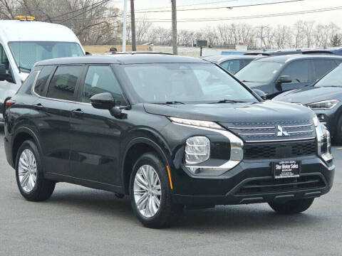 2022 Mitsubishi Outlander ES