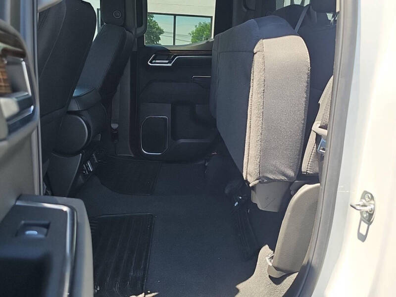 2025 GMC Sierra 1500 Elevation Standard