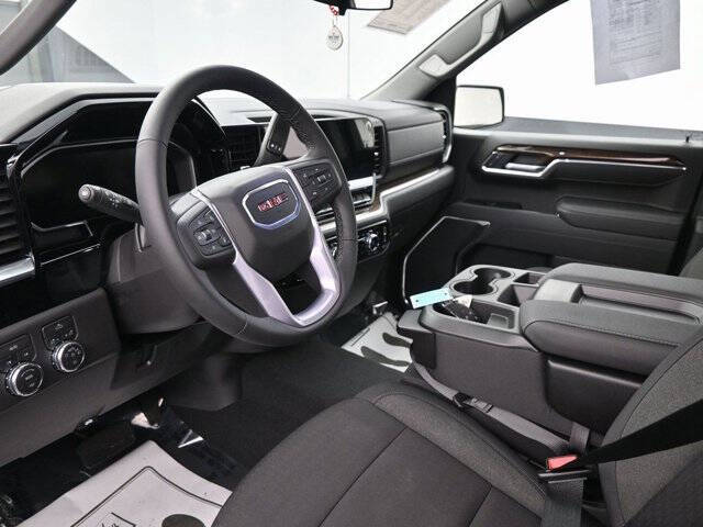 2026 GMC Sierra 1500 Elevation Standard