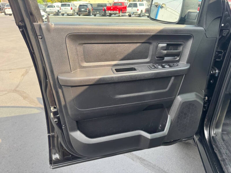 2017 RAM 1500 Express