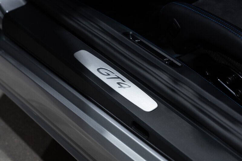 2020 Porsche 718 Cayman GT4