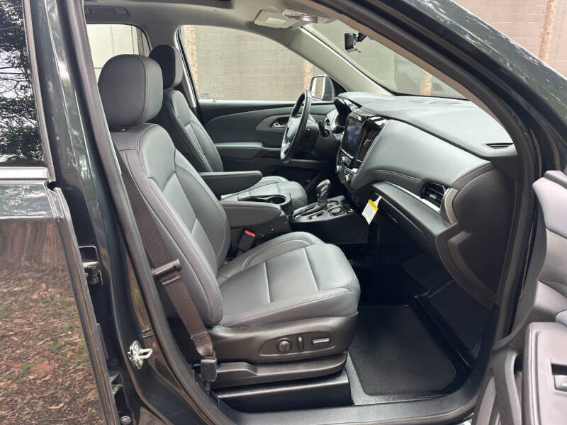 2021 Chevrolet Traverse LT Leather