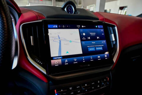 2022 Maserati Ghibli Modena Q4