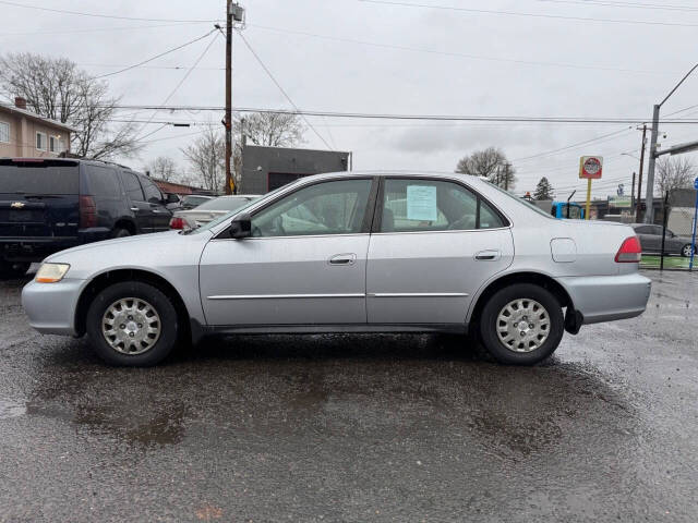 Used 2001 Honda Accord VP with VIN 1HGCF86641A046272 for sale in Portland, OR