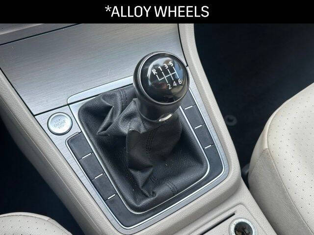 2015 Volkswagen Golf SportWagen