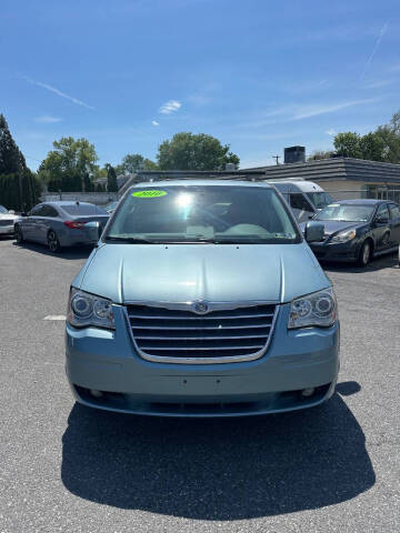 2010 Chrysler Town and Country Touring