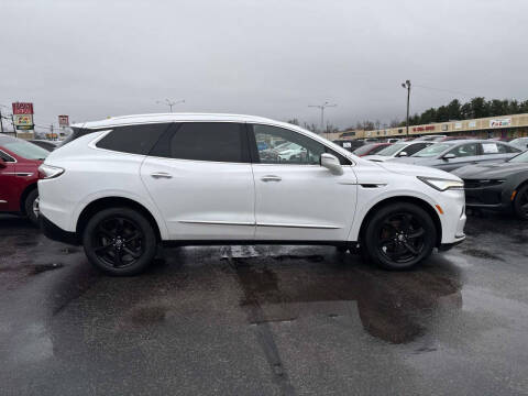 2024 Buick Enclave Essence
