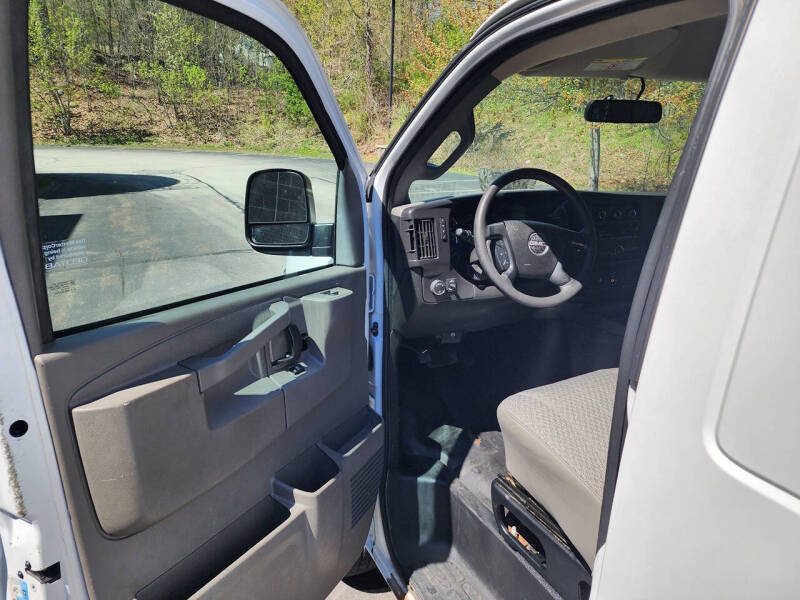 2016 GMC Savana 2500