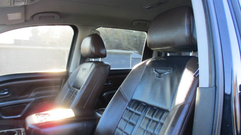 2018 Nissan Titan Platinum Reserve