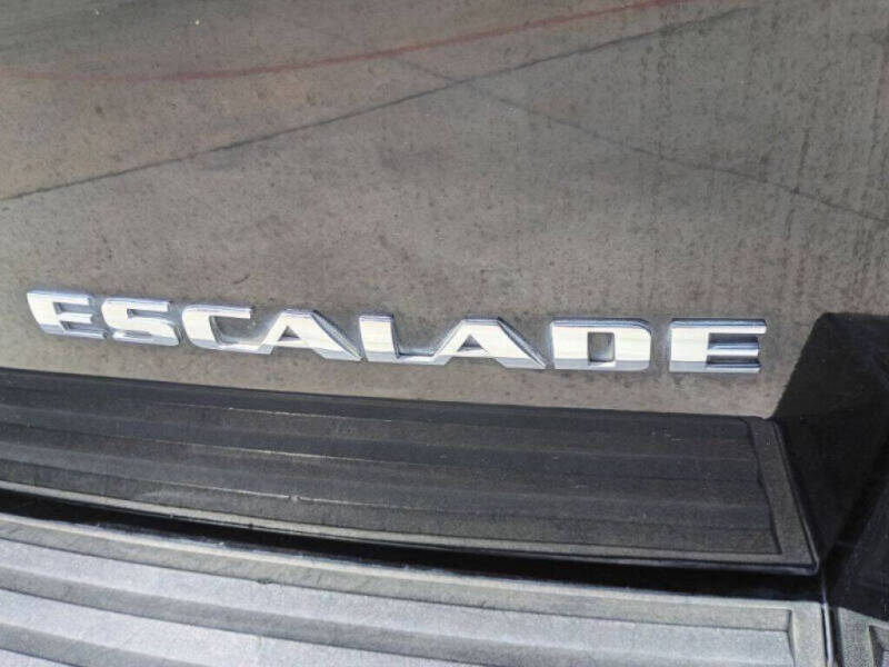 2011 Cadillac Escalade ESV Platinum Edition