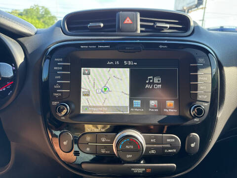 2017 Kia Soul +