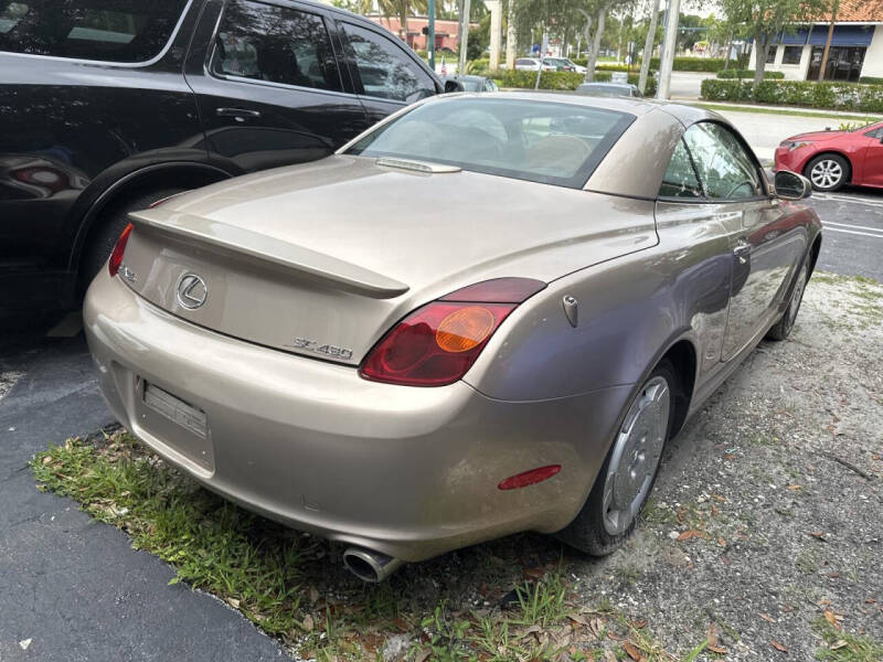 2004 Lexus SC 430