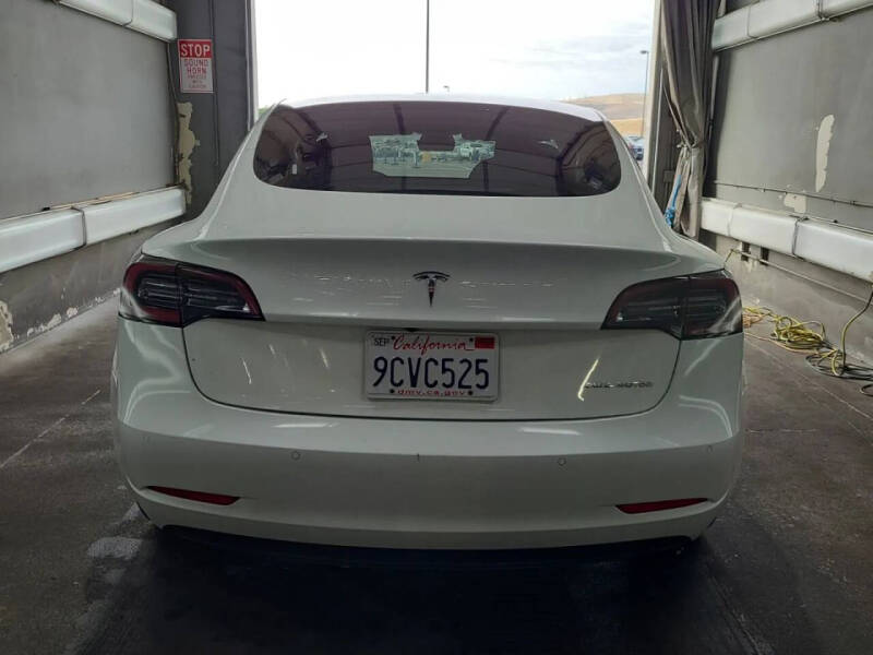 2022 Tesla Model 3 Long Range