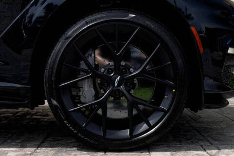 2025 Aston Martin DBX 707