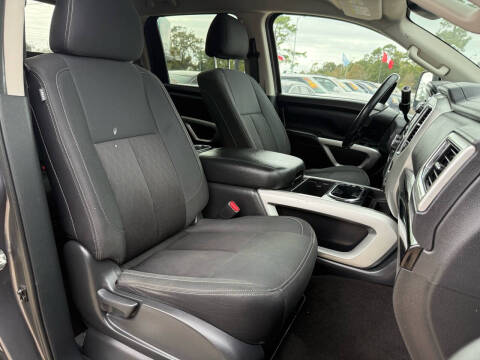 2019 Nissan Titan SV