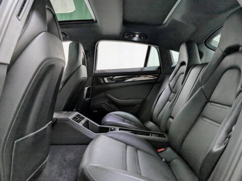 2020 Porsche Panamera