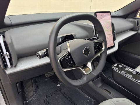 2025 Volvo EX30 Twin Plus